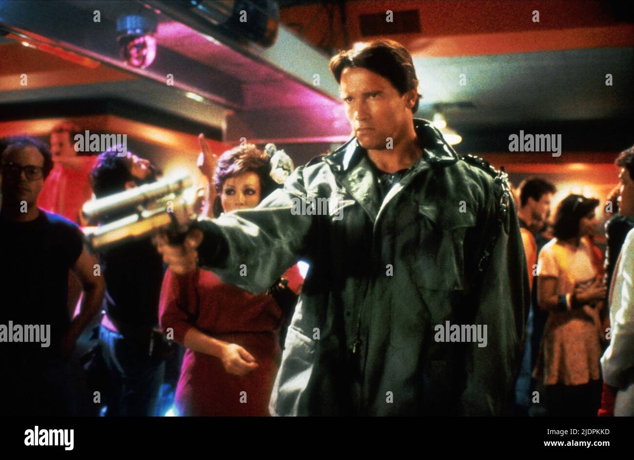 Terminator arnold schwarzenegger 1984 Banque de photographies et d ...