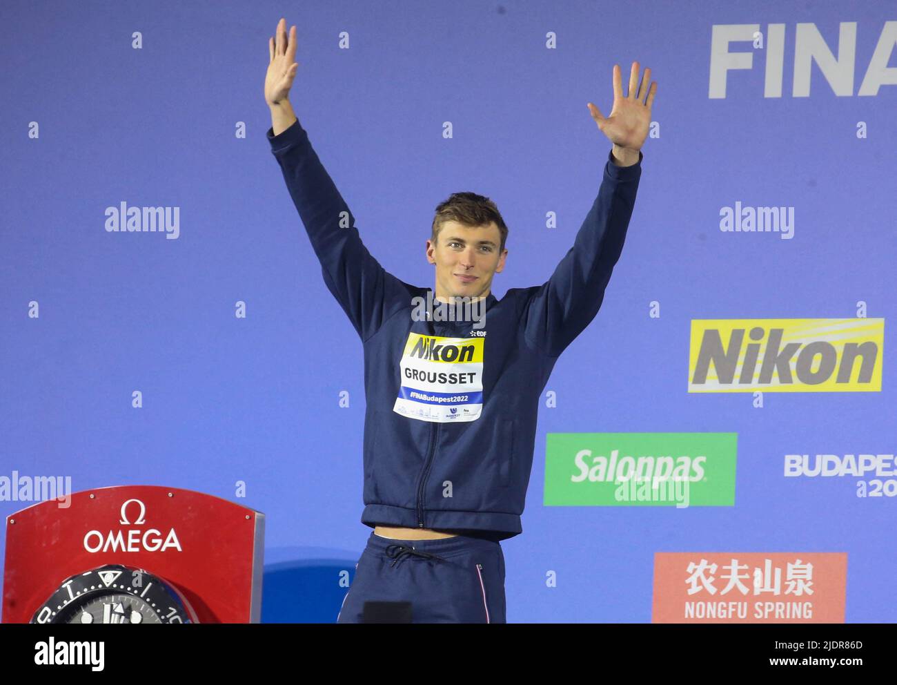 Maxime Groussset de France Podium 100 M Freestyle hommes pendant les Championnats du monde de la FINA 19th Budapest 2022, natation sur 22 juin 2022 à Budapest, Hongrie. En 100m, Maxime Grousset a remporté la quatrième médaille mondiale de la France en cinq jours de compétition. Le New Caledonian de l’INSEP, 23 ans, a remporté la médaille d’argent dans la reine, à seulement six centièmes de derrière le jeune prodige roumain Popovici en 47′’64 pour son premier podium intercontinental individuel. Photo de Laurent Lairys/ABACAPRESS.COM Banque D'Images