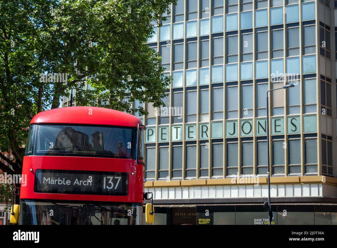 Londres le 2022 mai : Peter Jones, grand magasin sur Sloane Square, Chelsea, Londres. Banque D'Images