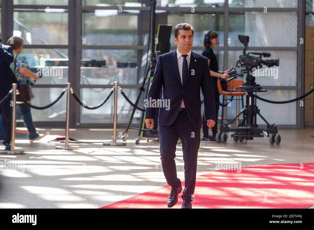 Bruxelles, Belgique. 23rd juin 2022. Didier Seeuws arrive pour une réunion UE-Balkans occidentaux, avant le sommet du conseil européen, à Bruxelles, le jeudi 23 juin 2022. Les dirigeants de l'Albanie et de la Macédoine du Nord ont envisagé de rester à l'écart du sommet alors que la Bulgarie continue de bloquer le début des pourparlers sur l'adhésion des deux pays à l'UE. Le sommet de l'UE sur les Balkans occidentaux commence jeudi. Credit: Belga News Agency/Alay Live News Banque D'Images