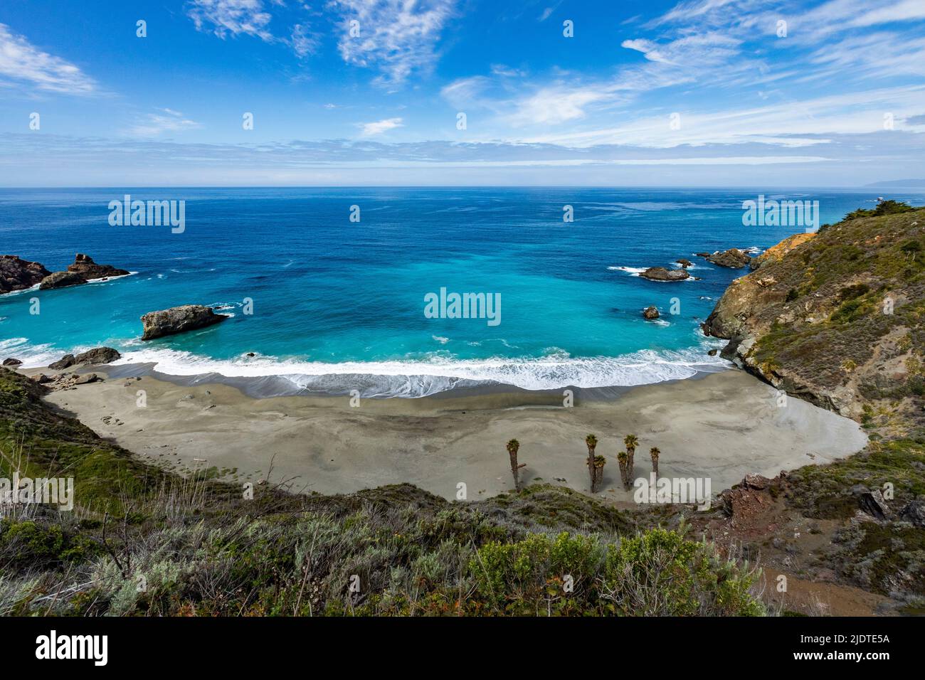 Etats-Unis, Californie, Big sur, vagues de l'océan sur la côte de Big sur Banque D'Images