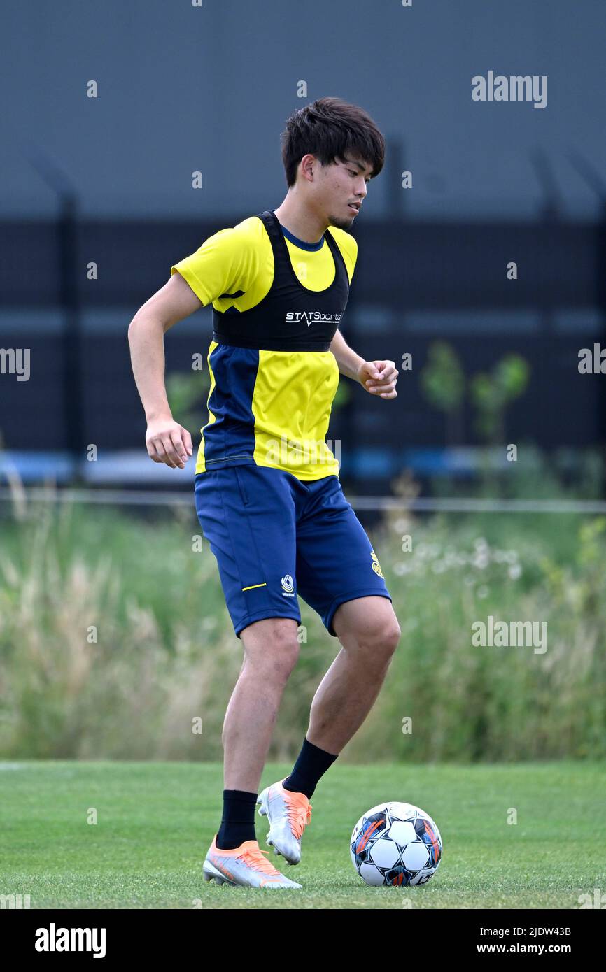 Lier, Belgique, 23 juin 2022, Kaoru Mitoma de l'Union photographié lors d'une session d'entraînement en prévision de la saison 2022-2023, de l'équipe belge de football de première division Royale Union Saint-Gilloise, jeudi 23 juin 2022 à Lier. BELGA PHOTO TOM GOYVAERTS Banque D'Images