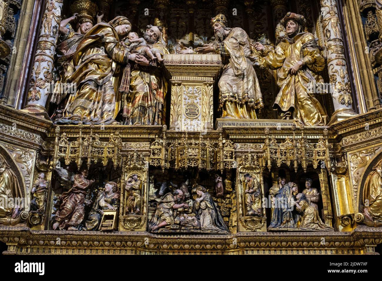 Espagne, Burgos. Cathédrale de Santa Maria, site classé au patrimoine mondial. Détail de l'retable dans le Capilla de los Condestables. Banque D'Images
