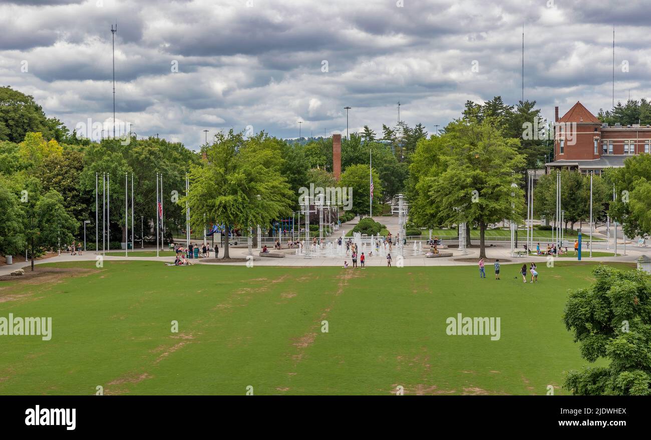Knoxville, Tennessee, États-Unis - 28 mai 2022: Scènes autour de la 10 acres parc d'expositions du monde centre-ville de Knowville il a été la dernière foire mondiale réussie dans Banque D'Images