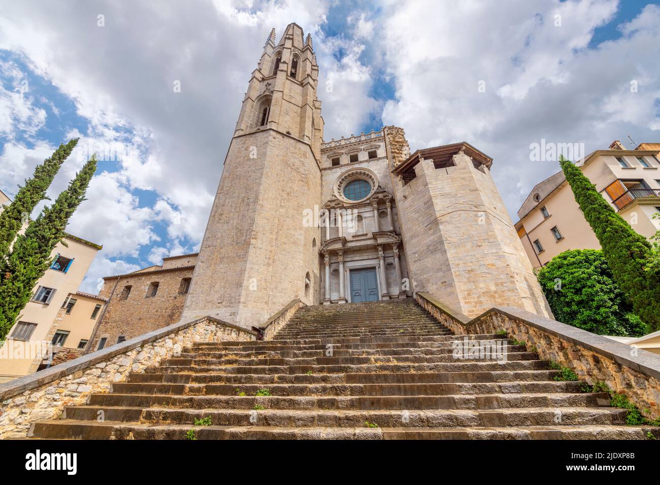 La Collégiale de Félix ou Basílica de San Félix dans la ville historique espagnole de Gérone, Espagne. Banque D'Images