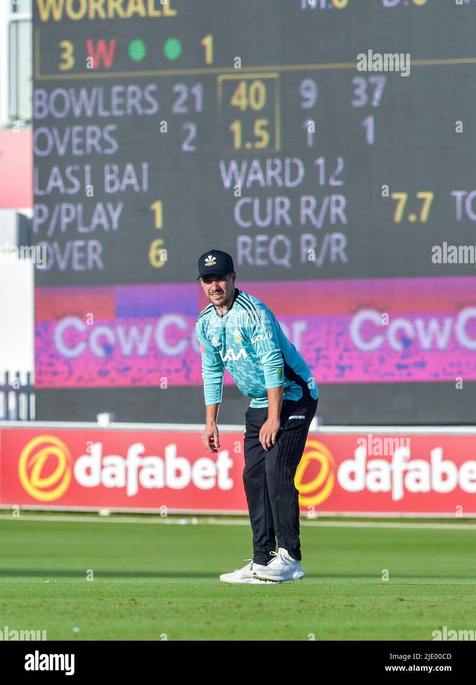 Hove Royaume-Uni 23rd juin 2022 - Rory Burns de Surrey lors du match de Blast Vitality de T20 entre Sussex Sharks et Surrey, au 1st Central County Ground Hove . : Crédit Simon Dack / Alamy Live News Banque D'Images