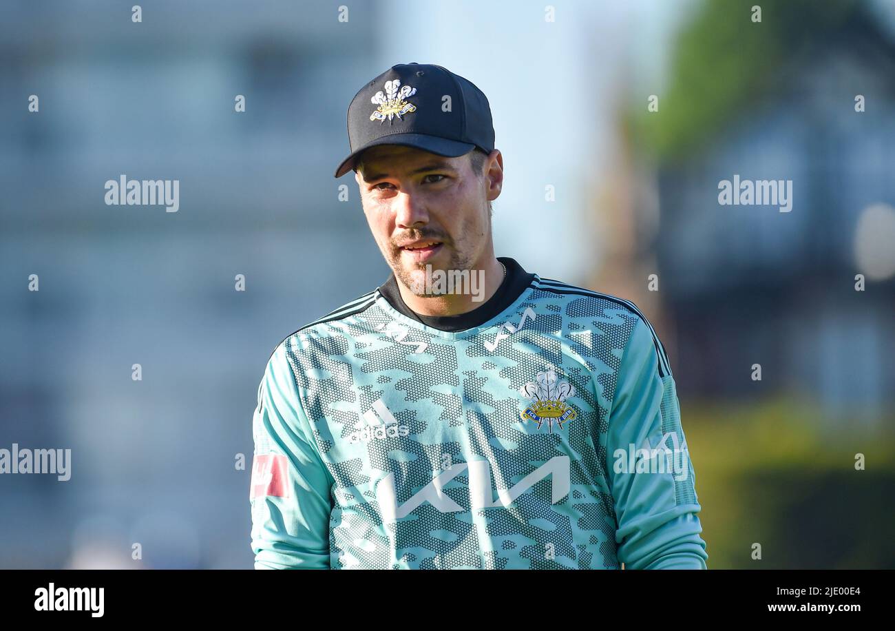 Hove Royaume-Uni 23rd juin 2022 - Rory Burns de Surrey lors du match de Blast Vitality de T20 entre Sussex Sharks et Surrey, au 1st Central County Ground Hove . : Crédit Simon Dack / Alamy Live News Banque D'Images