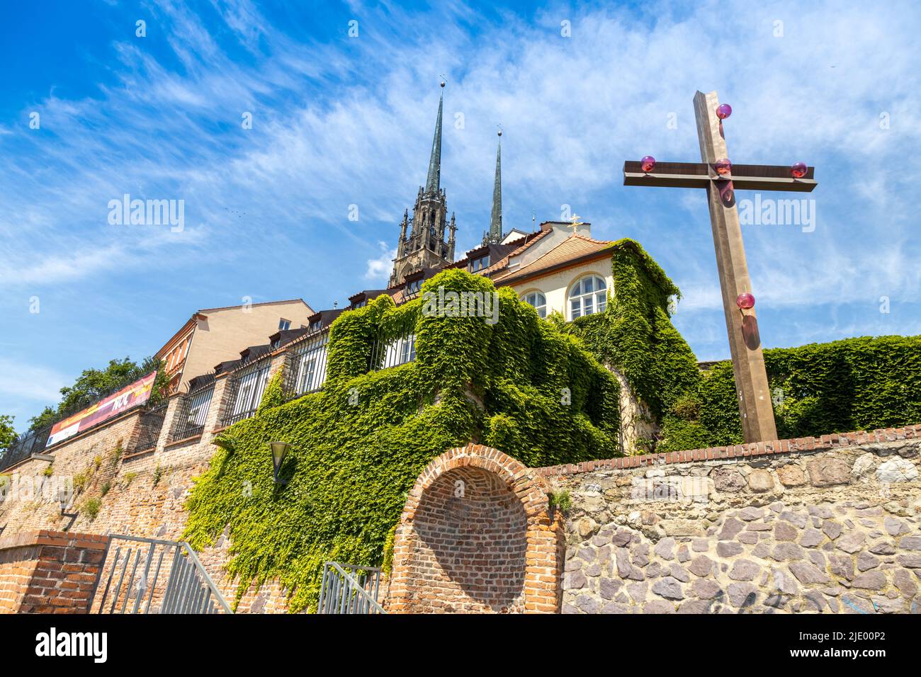 katedrala sv. Petra a Pavla (Petrov), Denisovy Sady, Brno, Ceska republika / cathédrale saint Pierre et Paul - Petrov - fortification, ville de Brno, Morav Banque D'Images