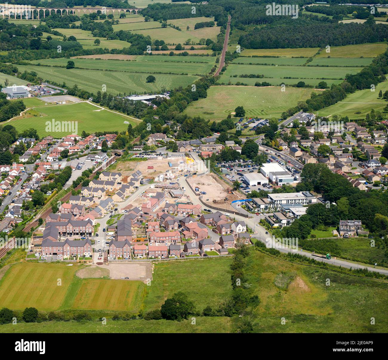 Une vue aérienne de la nouvelle maison sur le côté ouest de Harrogate, dans le nord du Yorkshire, dans le nord de l'Angleterre, au Royaume-Uni Banque D'Images