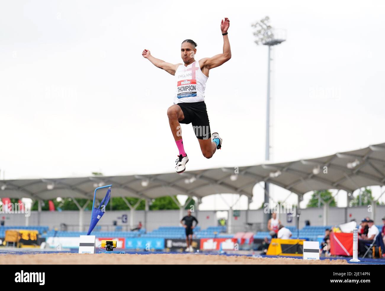 Elliot Thompson dans le long Jump de décathlon masculin pendant le ...