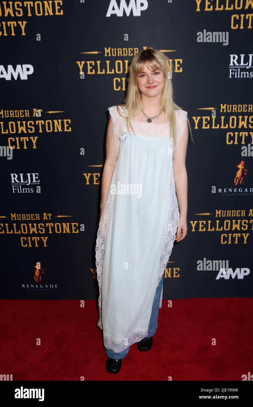 Harlow Jane 06/23/2022 la première de Los Angeles de "meurtre à Yellowstone City" tenue au Harmony Gold Theatre à Hollywood, CA. Photo de I. Hasegawa / HNW / Pictureux Banque D'Images