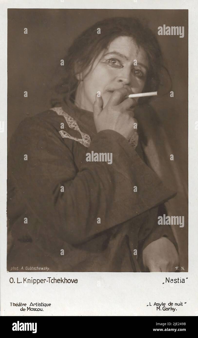Portrait d'Olga Knipper-Chekhova comme Nastia dans les profondeurs inférieures de Gorky, Théâtre d'art de Moscou Banque D'Images