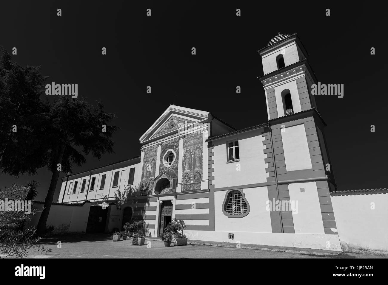 C'est l'un des plus importants couvents de Teano, aussi parce qu'à l