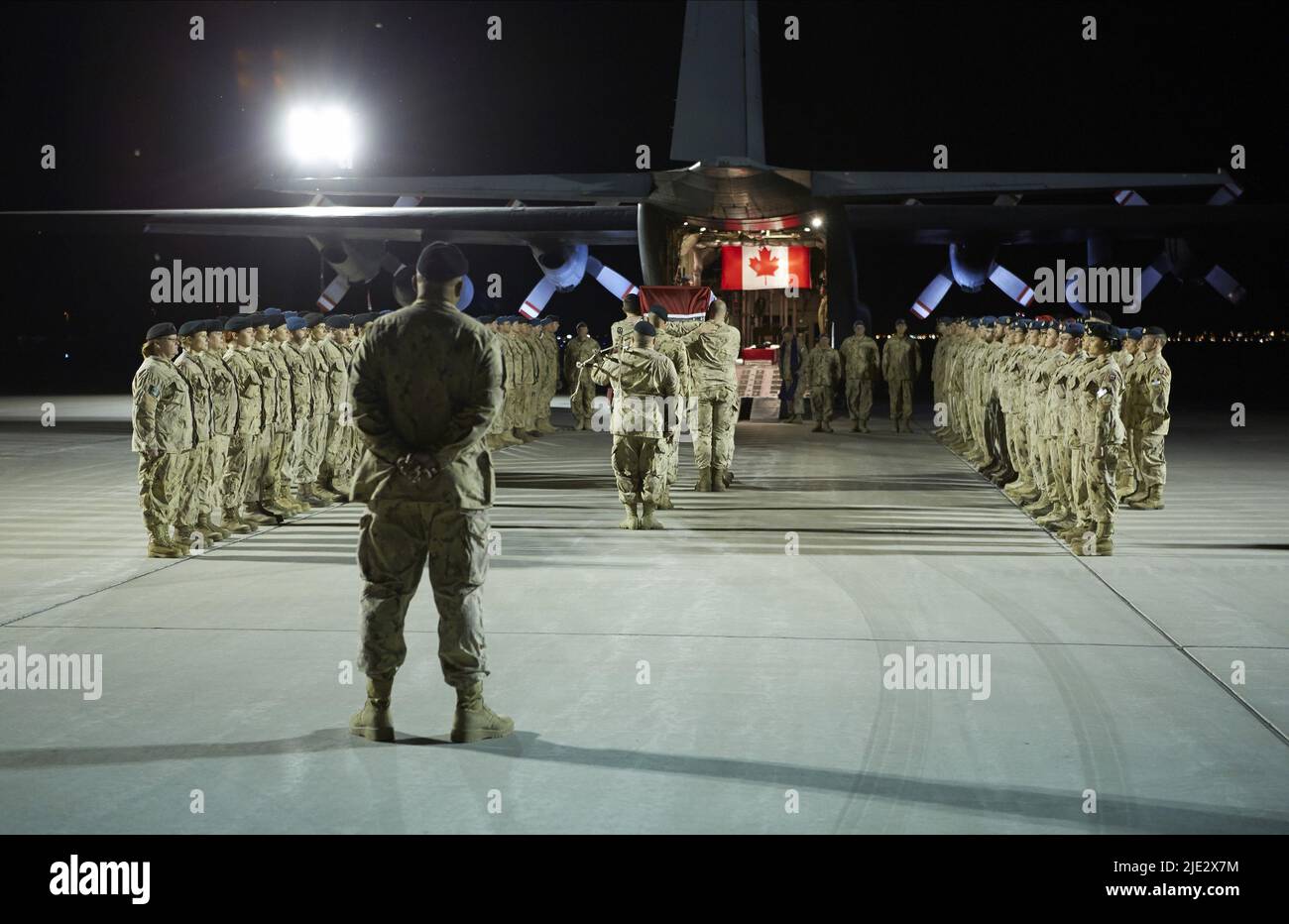 RAPATRIEMENT DES FORCES CANADIENNES, ROUTE HYENA, 2015 Banque D'Images