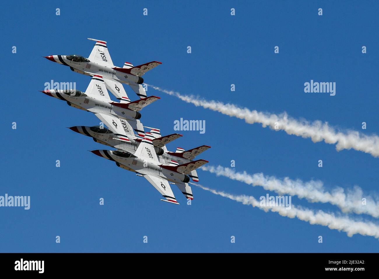 Les Thunderbirds de la Force aérienne des États-Unis sont arrivés à 24 juin 2022, à la base aérienne de Hill, pour les guerriers au-dessus du spectacle aérien et spatial de Wasatch qui se passe à 25-26 juin. (É.-U. Photo de la Force aérienne par Cynthia Griggs) Banque D'Images