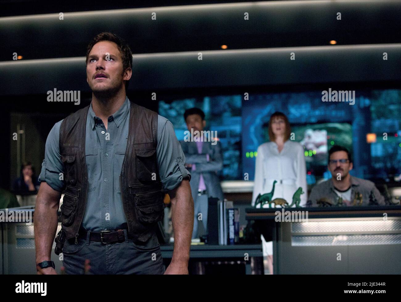 CHRIS PRATT, SHAH RUKH KHAN, Bryce Dallas Howard, JAKE JOHNSON, JURASSIC WORLD, 2015 Banque D'Images