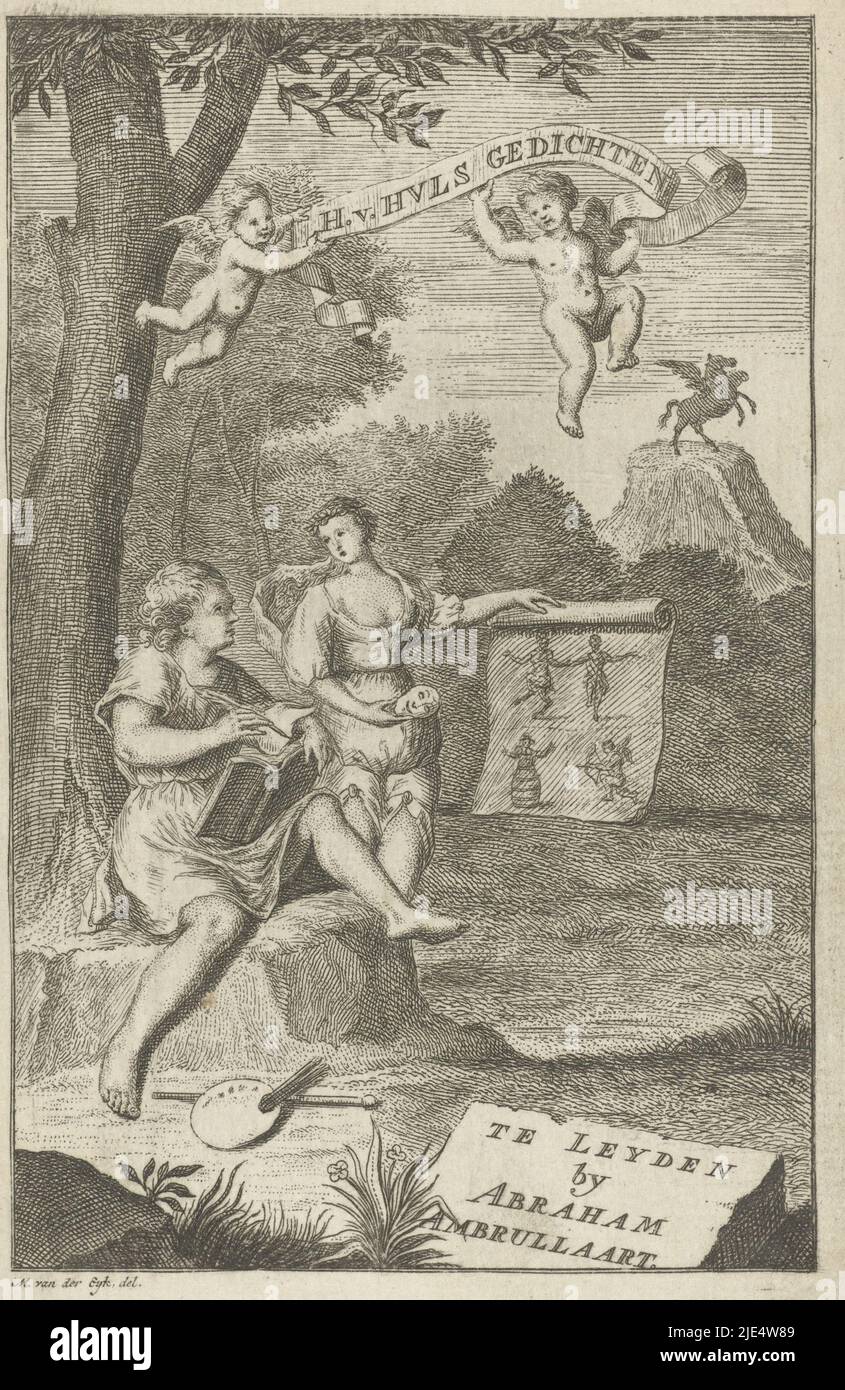 À gauche sous un arbre se trouve un poète avec un livre dans une main et un stylo dans l'autre. Il regarde un dessin qui lui est montré par la muse sur scène. À ses pieds se trouvent sur le sol une palette, des pinceaux et un bâton de peinture. En arrière-plan sur la droite Pegasus sur l'Helicon, poète avec sa muse page titre en face: Rik van Huls, The Poems, 1734, imprimeur: Gerard Melder, dessinateur intermédiaire: Matthias van der Eyck, (mentionné sur l'objet), imprimeur: Abraham Ambrullaart, (mentionné sur l'objet), Leiden, 1734, papier, gravure, h 144 mm × l 94 mm Banque D'Images