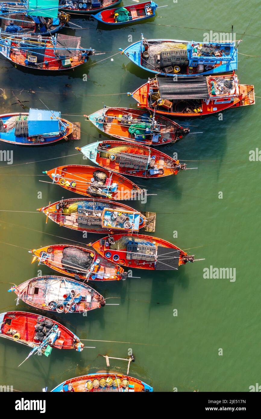 Vue aérienne de l'estuaire de Pak Nam Pranburi à Prachuap Khiri Khan, Thaïlande Banque D'Images