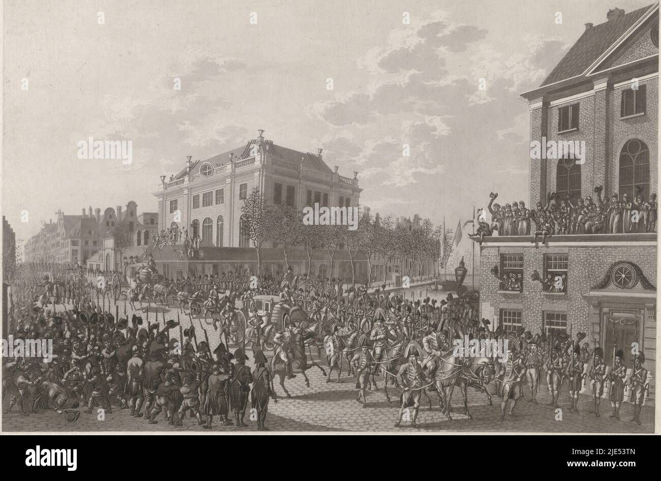 Inauguration festive de Louis Napoleon en tant que roi de Hollande à Amsterdam, le 20 avril 1808. Parade de deux calèches avec escorte, beaucoup applaudissent les spectateurs dans la rue. Vue depuis Nieuwe Amstelstraat. A droite la Synagogue israélo-portugaise (maintenant M. Visserplein), à droite devant la Grande Synagogue (Nieuwe Amstelstraat), entrée de Louis Napoléon à Amsterdam, 1808., imprimerie: A. Lutz, rapporteur pour avis intermédiaire: Jan Anthonie Langendijk DZN, la Haye, 1808, papier, gravure, h 423 mm × l 512 mm Banque D'Images