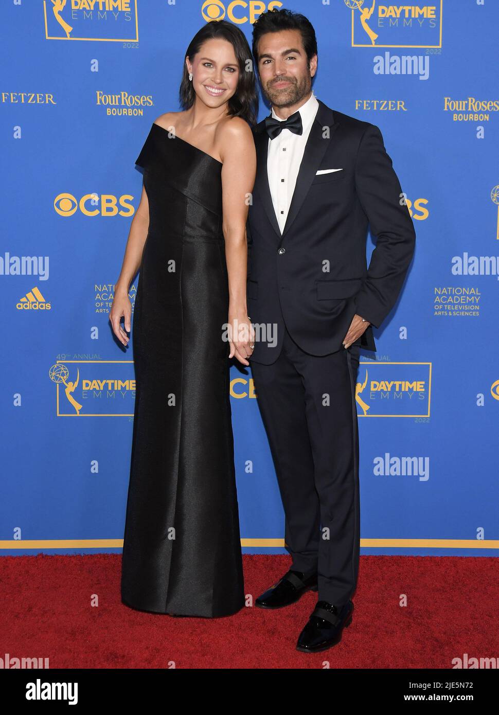 Los Angeles, États-Unis. 24th juin 2022. (G-D) Kaitlin Riley et Jordi Vilasuso aux Prix d'Emmy annuels de jour 49th qui ont eu lieu au Centre de congrès de Pasadena à Pasadena, CA, vendredi, ?24 juin 2022. (Photo par Sthanlee B. Mirador/Sipa USA) crédit: SIPA USA/Alay Live News Banque D'Images