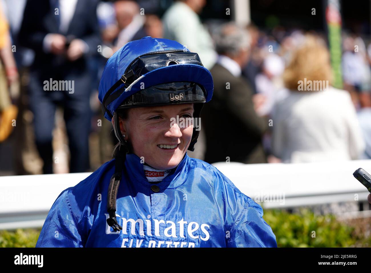 Le jockey Hollie Doyle remporte le Racing Welfare Handicap au troisième jour du Northumberland plate Festival à l'hippodrome de Newcastle. Date de la photo: Samedi 25 juin 2022. Banque D'Images