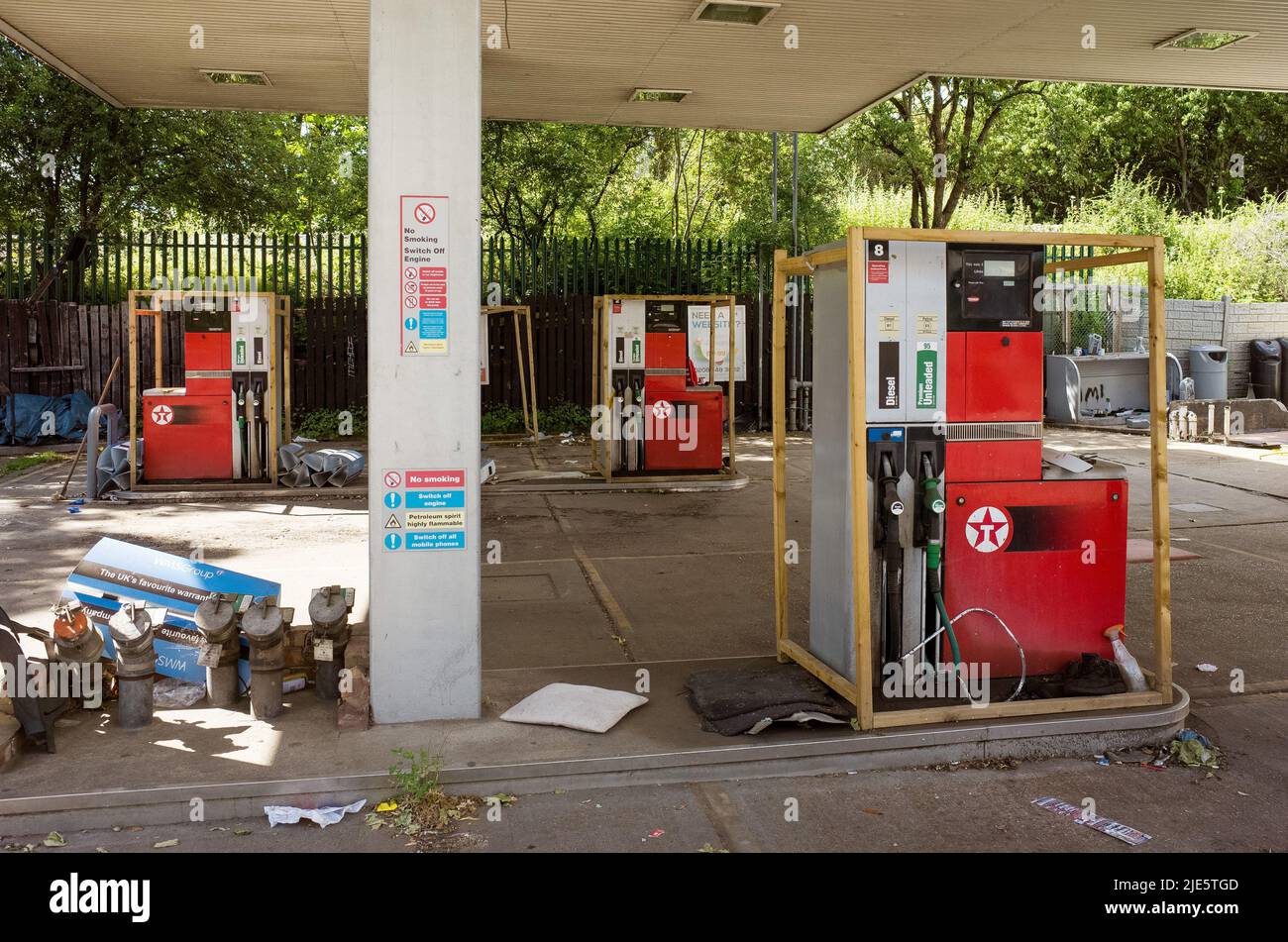 Fermeture de la station-service Texaco à Neasden, nord-ouest de Londres, Royaume-Uni, 2021. Banque D'Images