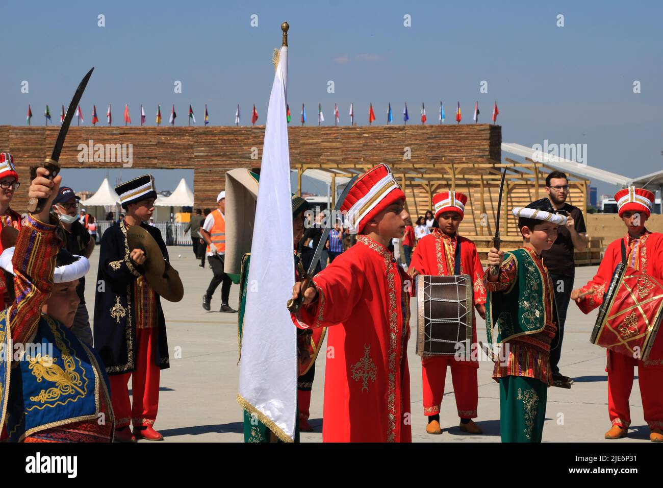 Orchestre militaire Ottoman Young Mehter pendant le concert de la fête de l'ETNOSPOR à l'aéroport Ataturk à Istanbul Banque D'Images