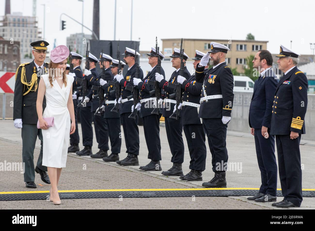 La Princesse Elisabeth arrive à la cérémonie de baptême du nouveau navire de recherche RV Belgica avec la Princesse belge de la Couronne, à Gand. Le RV Belgica jouera un rôle clé dans la recherche marine belge et européenne au cours des prochaines décennies. Grâce au nouveau navire, les scientifiques de la marine pourront poursuivre et étendre leurs expéditions de plusieurs jours ou de plusieurs semaines dans les eaux belges et au-delà. L'État belge, représenté par l'Office fédéral de la politique scientifique (BELSPO), est propriétaire du navire. L'Institut royal belge des sciences naturelles (RBINS) sera responsable de la gestion en collaboration avec TH Banque D'Images