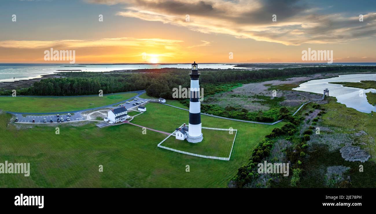 Le phare de l'île de Bobie en Caroline du Nord au coucher du soleil Banque D'Images