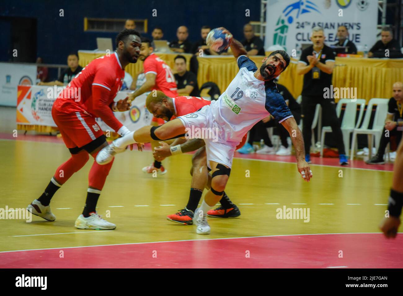 Hyderabad, Inde. 25th juin 2022. 24th Asian Mens Club Champion Day 4 de la ronde préliminaire 4 groupe b match entre AL Najma contre AL Kuwait.AL Najma bat Al Kuwait par un margian de but . Note finale AL Najma 30 - Al Koweit 29. (Photo de Varun Kumar Mukhia/Pacific Press) crédit: Pacific Press Media production Corp./Alay Live News Banque D'Images