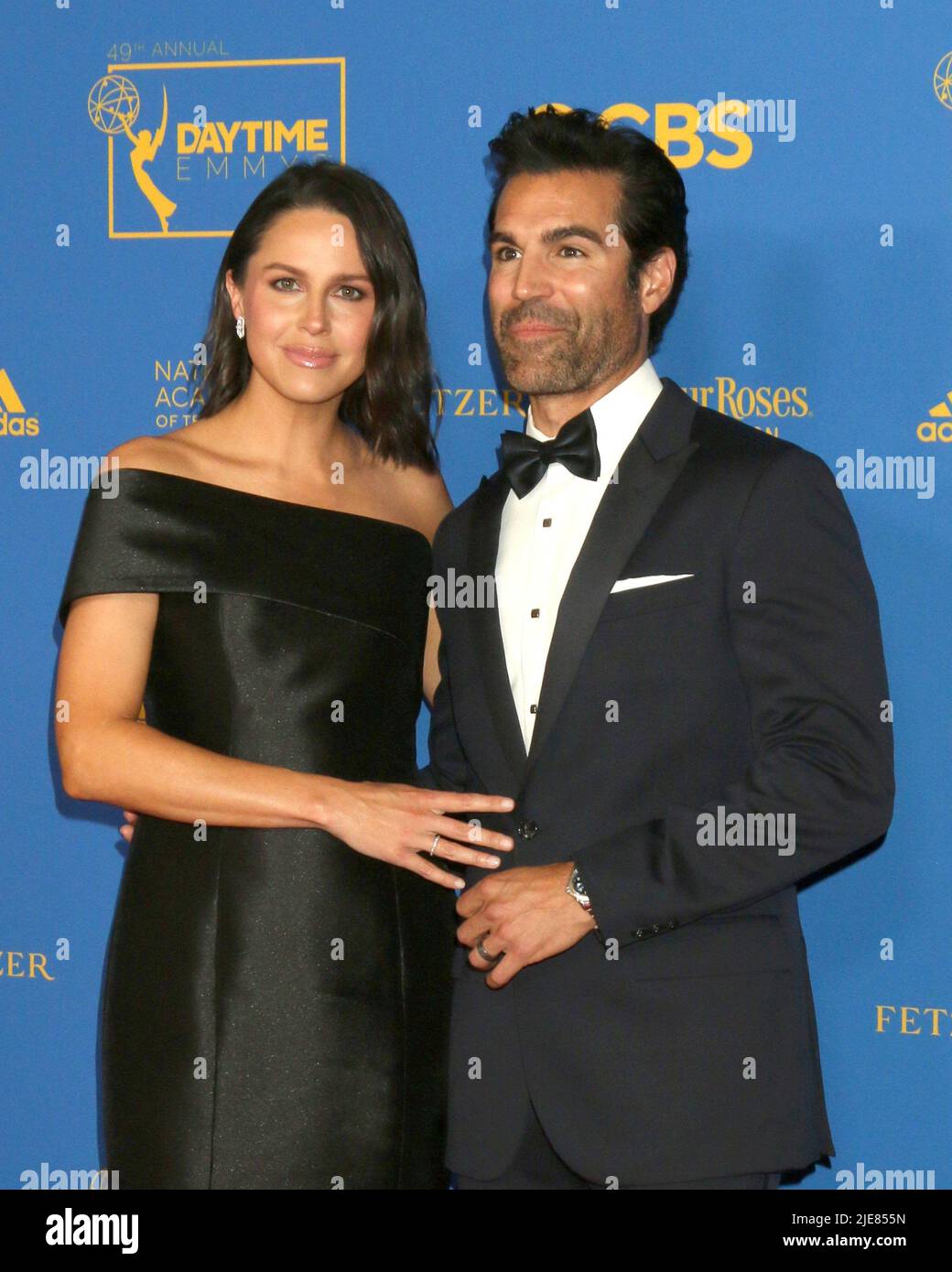 Pasadena, CA. 24th juin 2022. Kaitlin Riley, Jordi Vilasuso à l'arrivée pour 49th Prix d'Emmy annuels de jour - partie 2, Centre de congrès de Pasadena, Pasadena, CA 24 juin 2022. Crédit : Priscilla Grant/Everett Collection/Alay Live News Banque D'Images