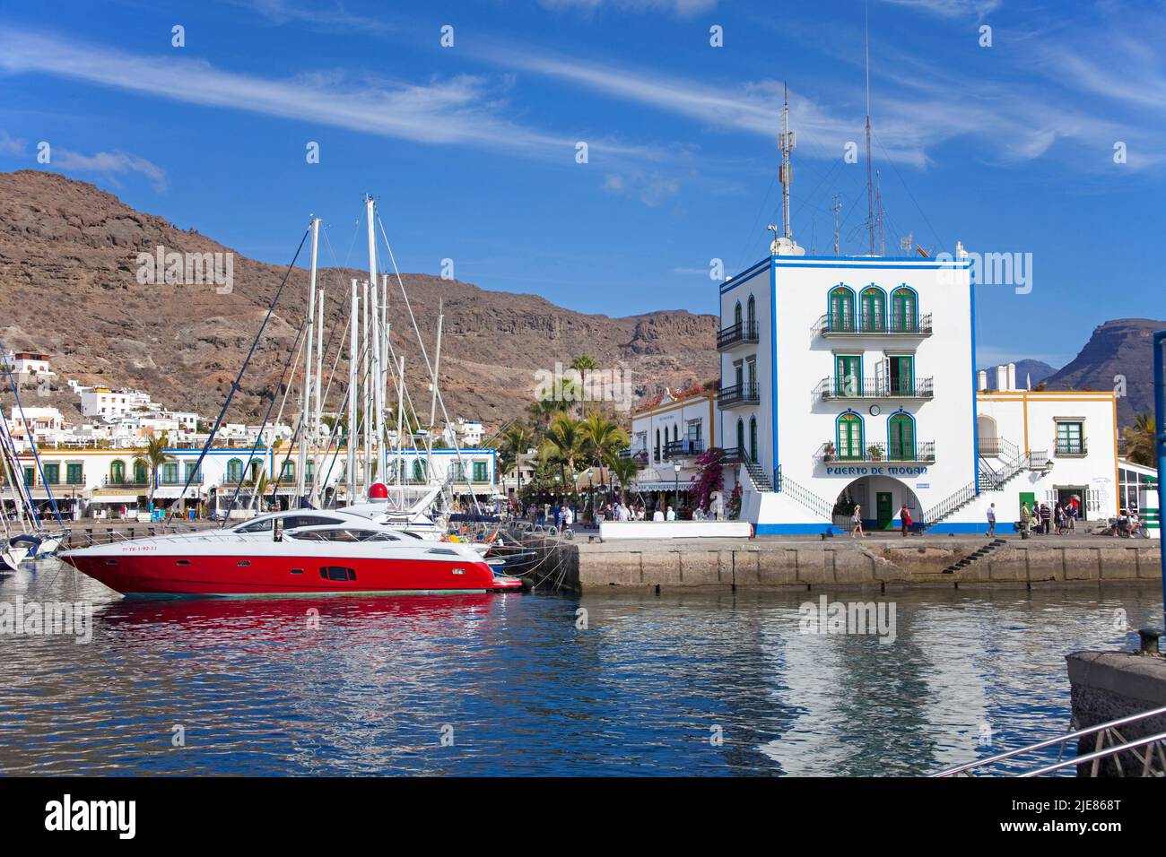 Entrée dans le port de Puerto de Mogan, Grand Canary, îles Canaries, Espagne, Europe Banque D'Images
