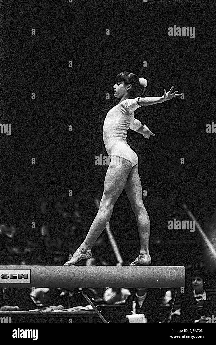 Nadia Comanici (ROM) qui se comète à la coupe américaine de 1976 Banque D'Images