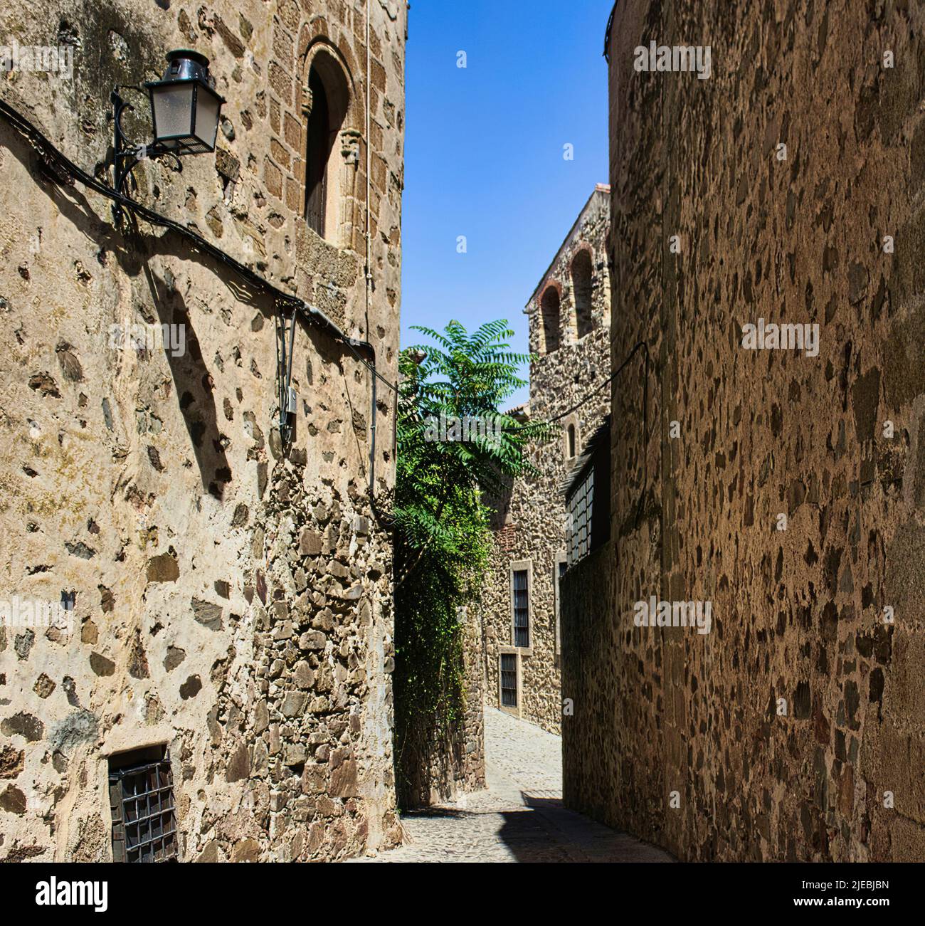 La vieille ville de Caceres est le centre le plus important de l'architecture civile et religieuse pour le style de la Renaissance espagnole Banque D'Images