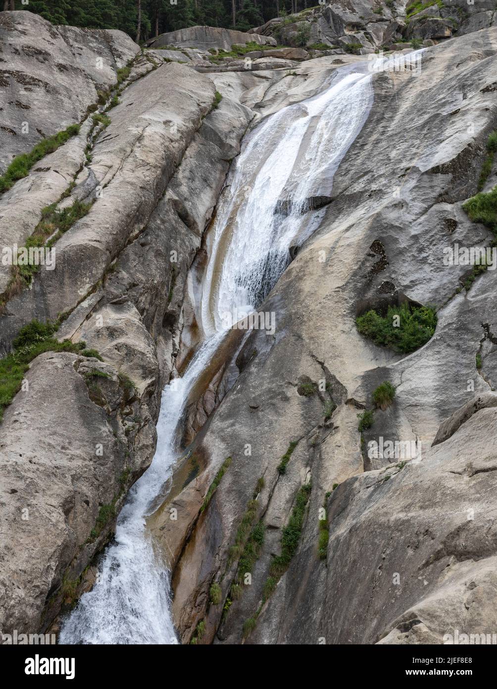 Khyber Pakhtunkhwa kumrat vallée chute d'eau vue rapprochée Banque D'Images