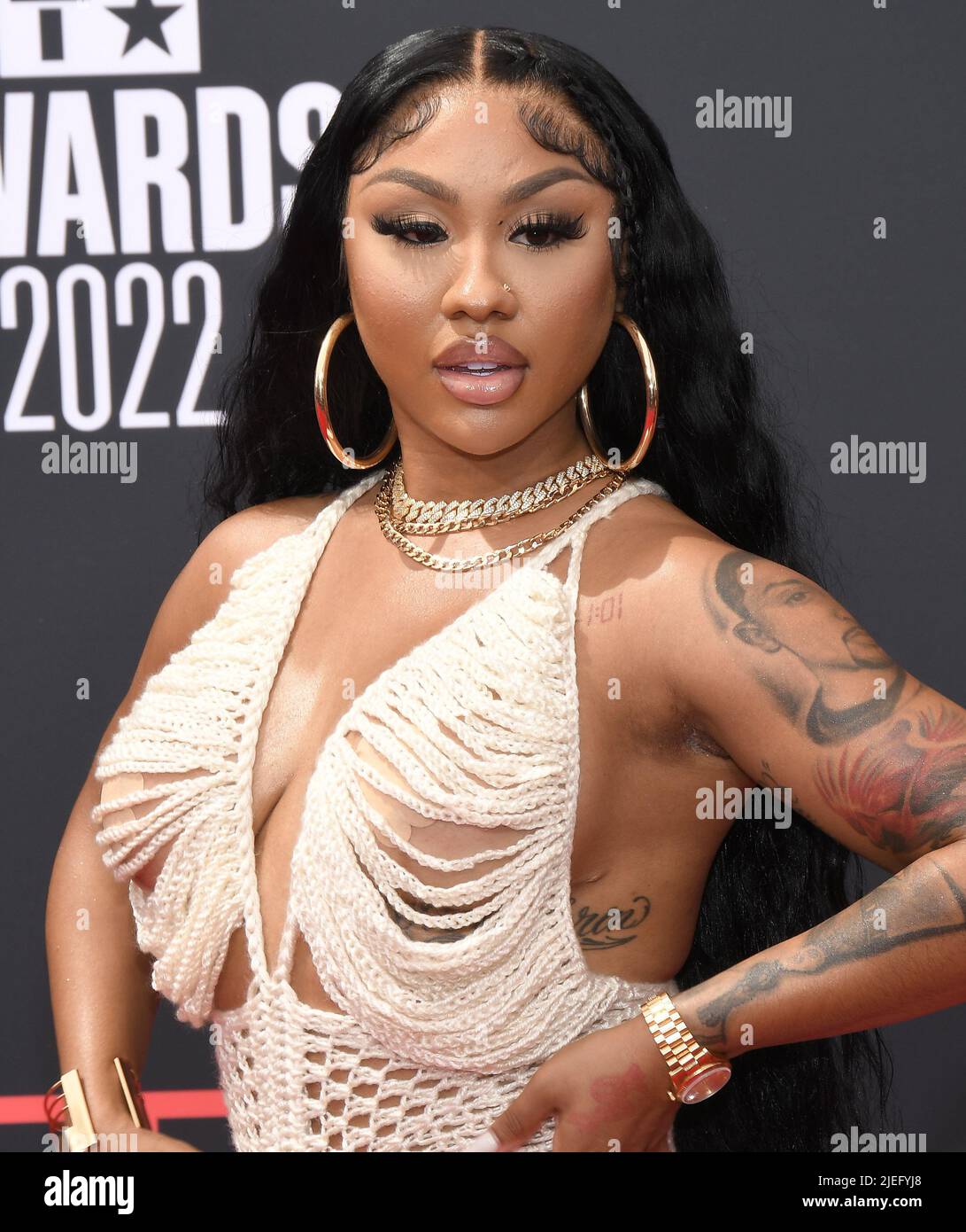 Los Angeles, États-Unis. 26th juin 2022. Ari Fletcher arrive aux BET Awards 2022 qui se tiennent au Microsoft Theatre de Los Angeles, CA, dimanche, ?26 juin 2022. (Photo par Sthanlee B. Mirador/Sipa USA) crédit: SIPA USA/Alay Live News Banque D'Images