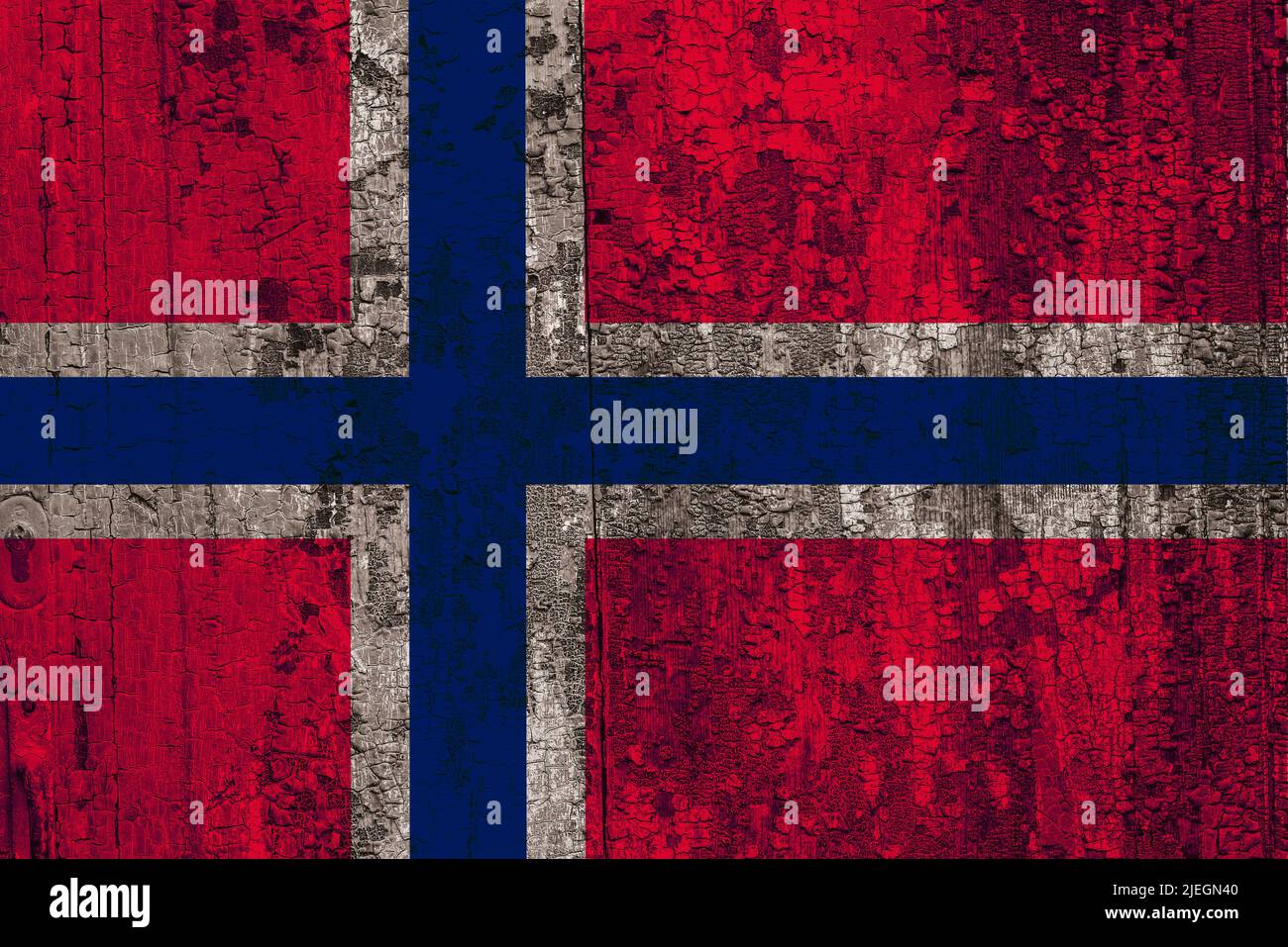 Le drapeau national de la Norvège est rouge avec une croix scandinave bleu marine fimbriée en blanc qui s'étend jusqu'aux bords du drapeau; la partie verticale de Banque D'Images