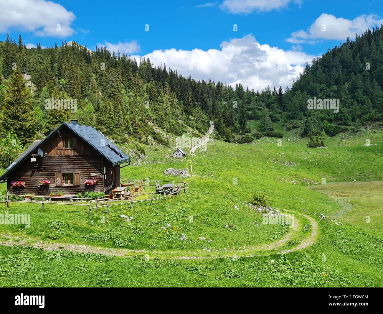 Tragöß, Autriche - 6 juin 2022 : refuge près de Häuslalm dans les montagnes Hochschwab Banque D'Images