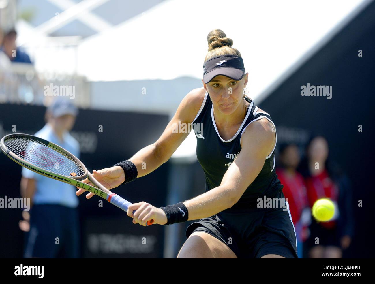 Beatriz Haddad Maia (Brésil) dans la demi-finale sur le court central du Rothesay International tennis, Devonshire Park, Eastbourne, 24th juin 2022. Perdu Banque D'Images