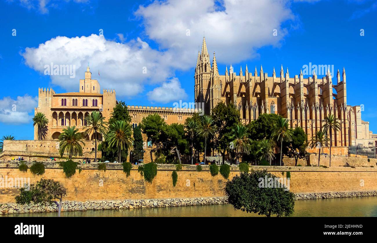 Espagnol, Majorque, Palma. Die Kathedrale 'la Seu' als Tourristenatraktion in der Stadtmitte. Banque D'Images