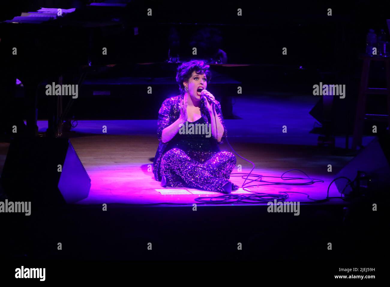 New York, NY, États-Unis. 25th juin 2022. Debbie Wileman se présentant dans son concert d'une femme: Joyeux anniversaire 100th Judy Garland avec Debbie Wileman, tenue au Zankel Hall de Carnegie Hall, sur 25 juin 2022, à New York. Crédit : Joseph Marzullo/Media Punch/Alay Live News Banque D'Images