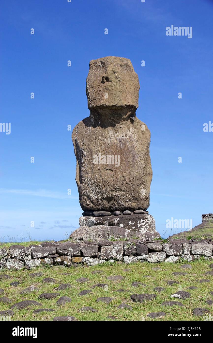 Moai à l'île de Pâques, Rapa Nui, Chili. Site archéologique de Tahai. L'île de Pâques est une île chilienne dans le sud-est de l'océan Pacifique. C'est famo Banque D'Images