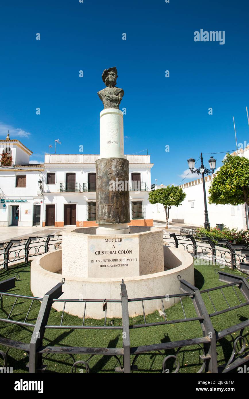 Monument à Christophe Colomb à côté du monastère de Santa Clara, Moguer Banque D'Images