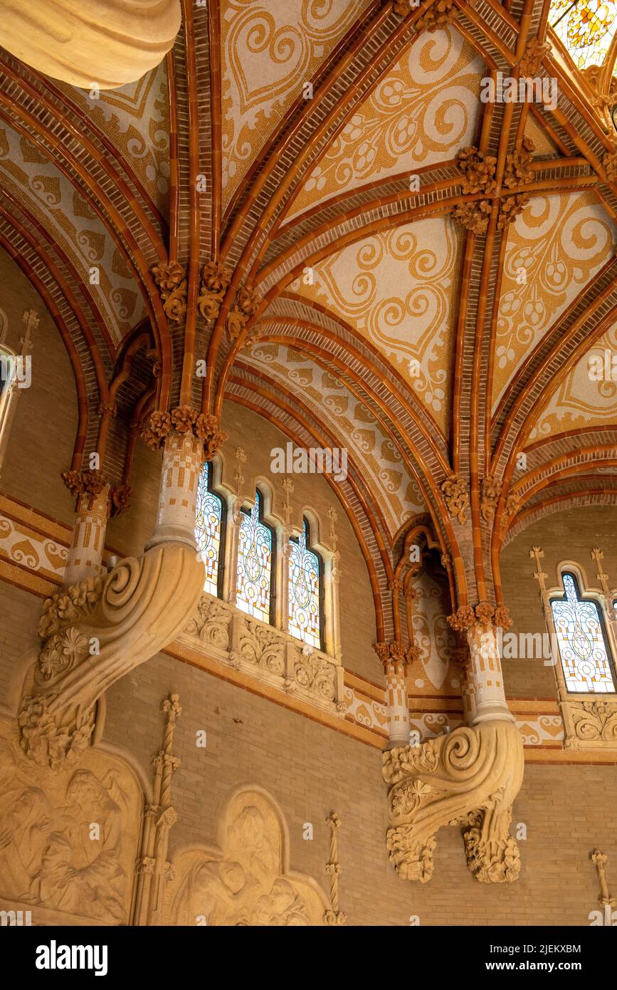 Plafond orné à l'hôpital de Sant Pau à Barcelone, Espagne Banque D'Images