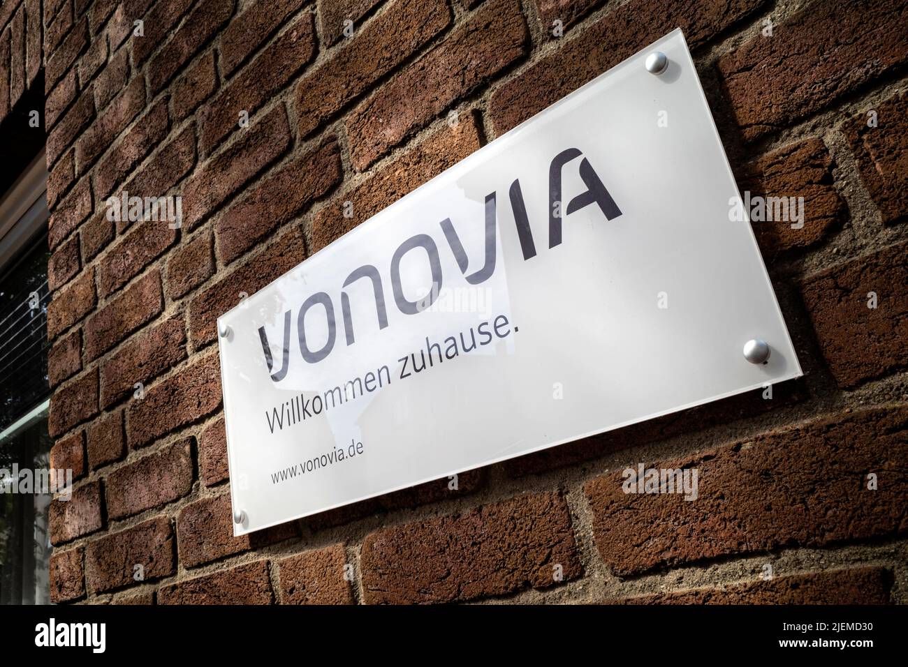 Plaque Vonovia sur le mur extérieur d'un bâtiment résidentiel Banque D'Images