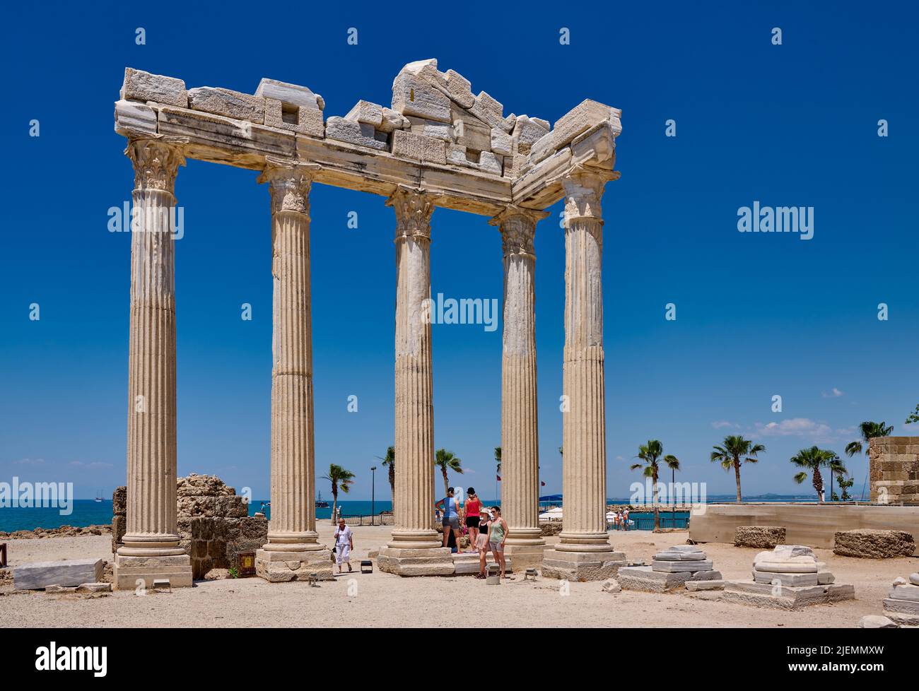 Temple Apollo en ruines de la ville romaine de Side, Antalya, Turquie Banque D'Images