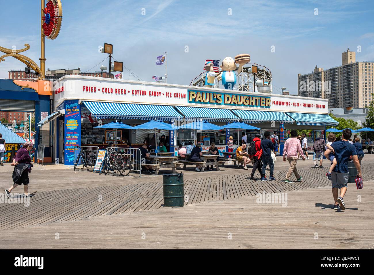 Paul's Daughter fast food restaurant sur Riegelmann Boardwalk dans le quartier de Coney Island