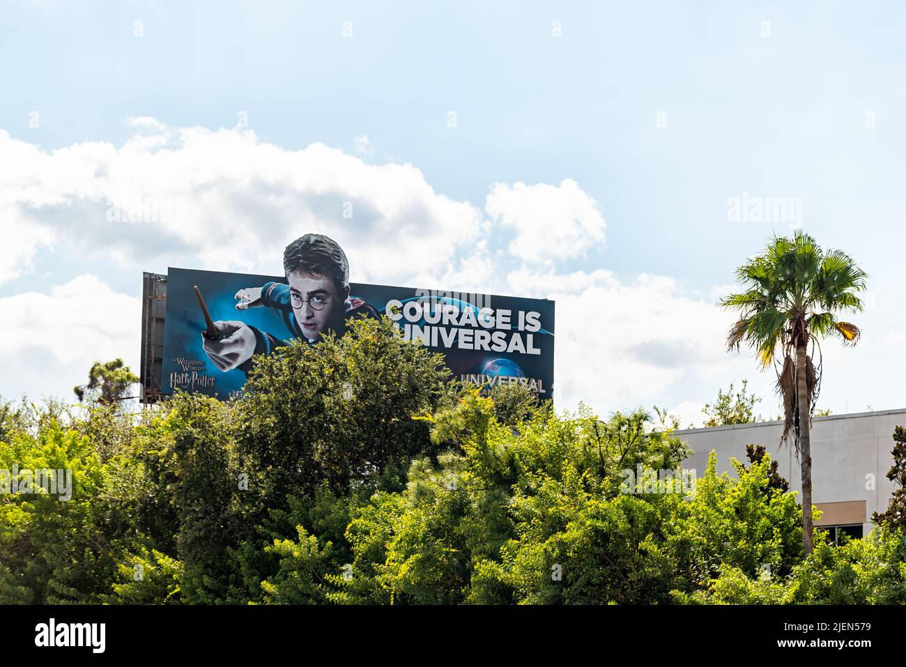 Orlando, Etats-Unis - 19 octobre 2021: Le monde de sorcier de Harry Potter panneau en Floride pour Universal Studios parc d'attractions à thème avec Banque D'Images