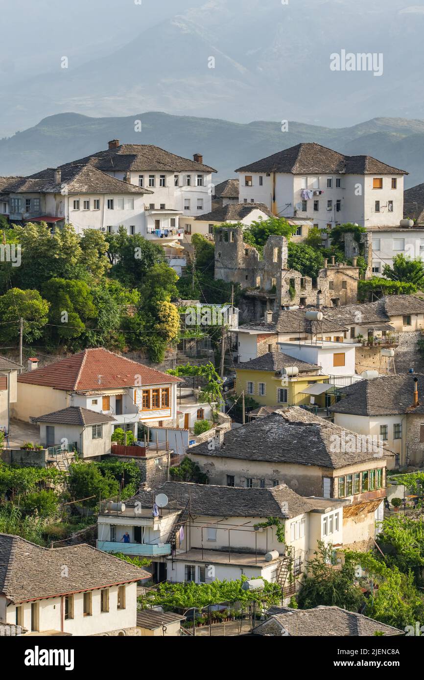 Vieilles maisons de pouf à Gjirokaster, Albanie gros plan Banque D'Images