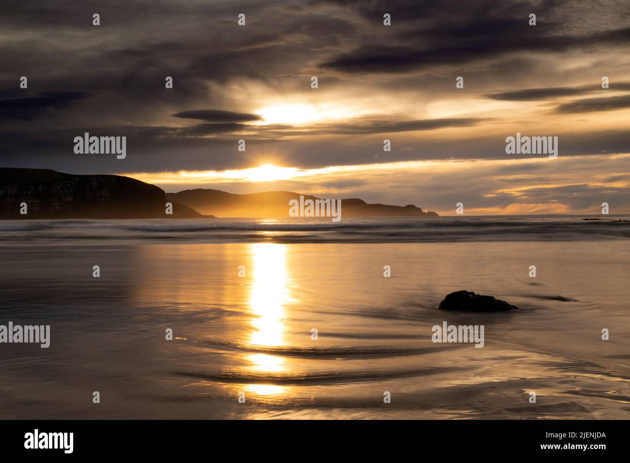 Jack Bay Sunrise, Catlins, Île du Sud, Nouvelle-Zélande Banque D'Images